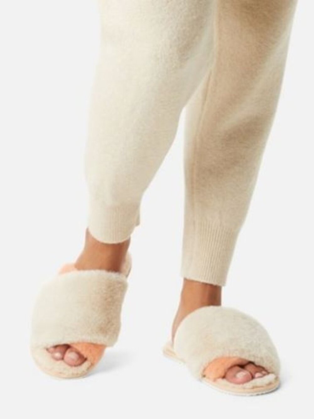 Sorel Go Mail Run Slippers Slip On Faux Fur Nova Sand Natural Size 10 NEW
